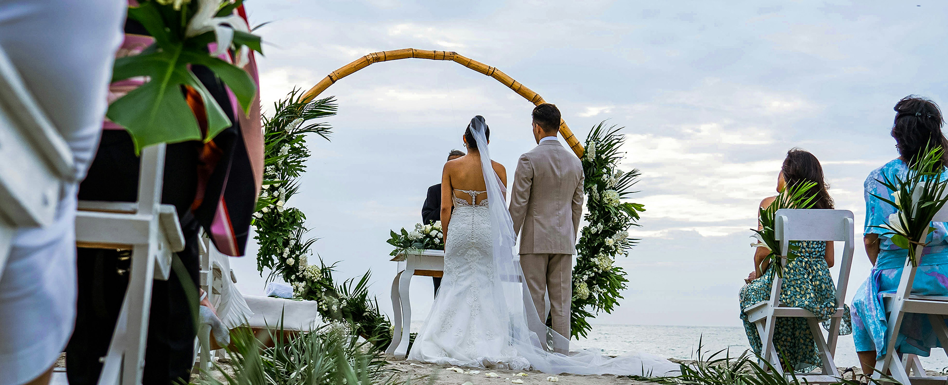 Santorini Soirée – Love Above the Aegean